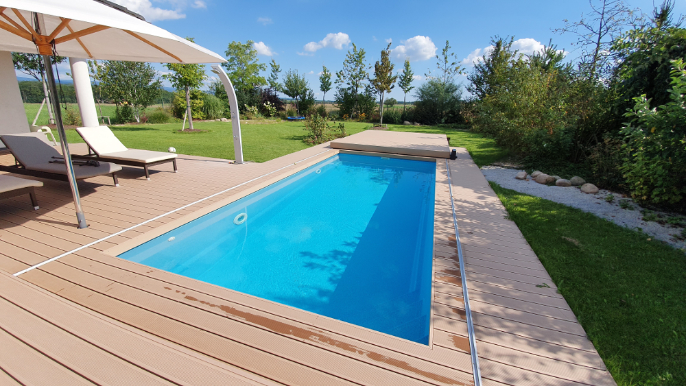 Pojízdná terasa s děleným posunem k bazénu 5m x 5m