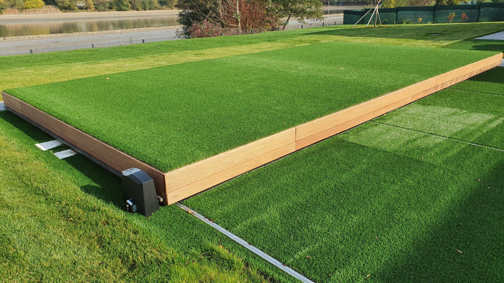 Pojízdná terasa s příčným posunem k bazénu 3m x 8m čtyřkolejnicová